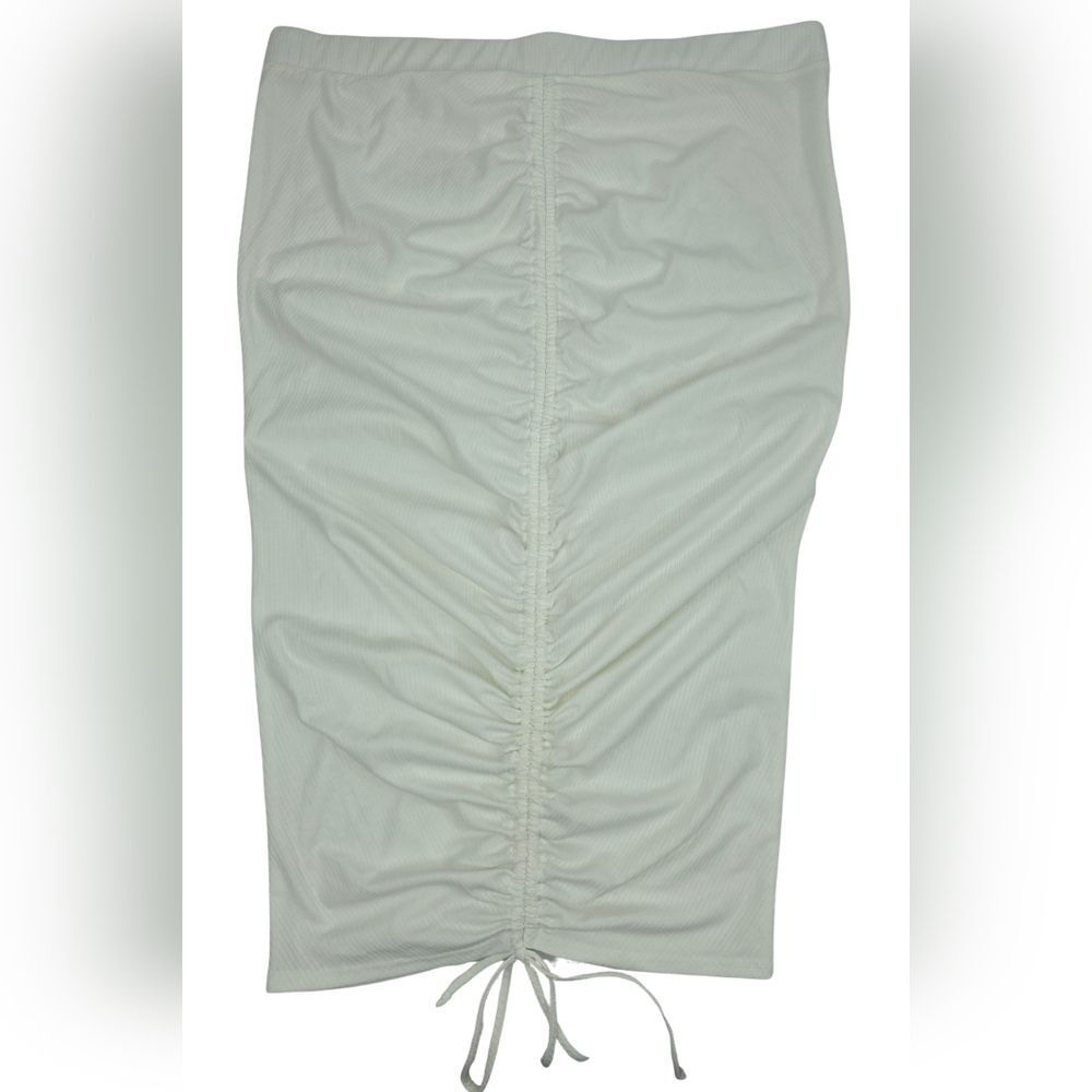 Curvy Sense 3X Ruched Midi Skirt in White 2606-U
